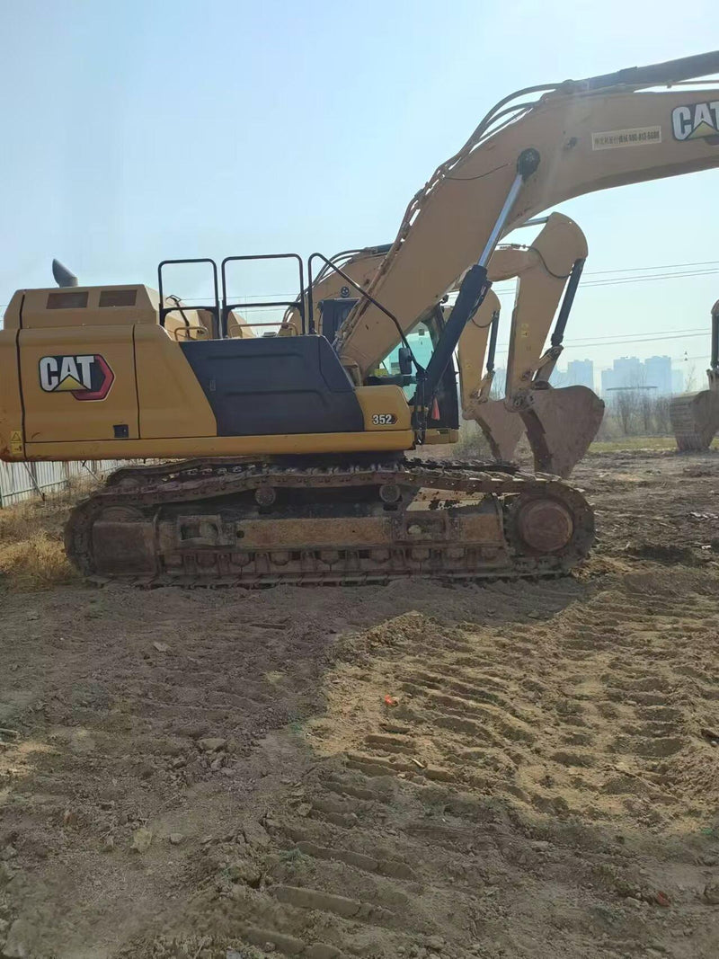 Used Cat 352