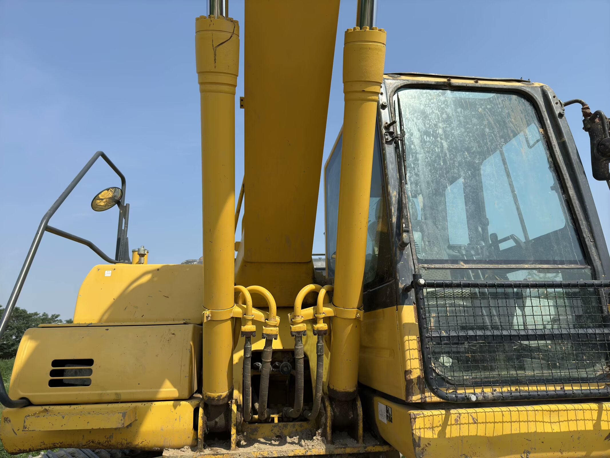 Komatsu PC200-8M0
