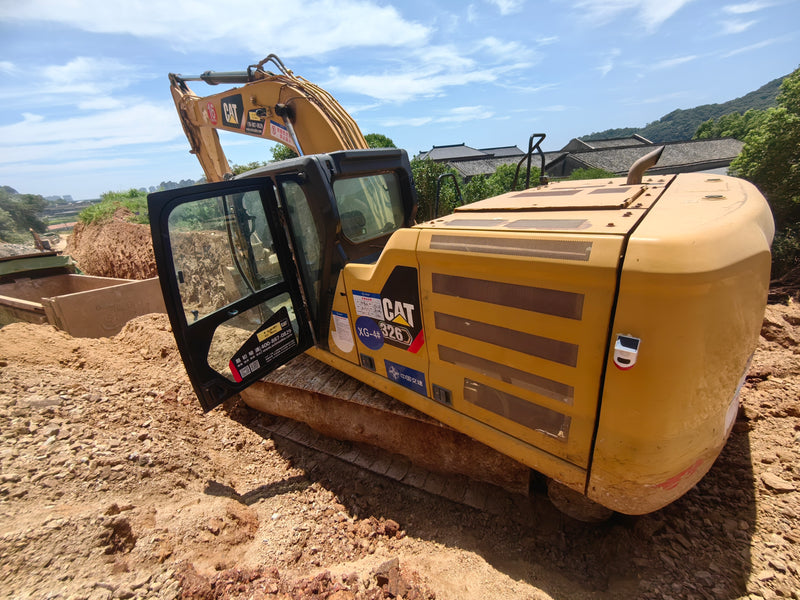 Used Cat 326