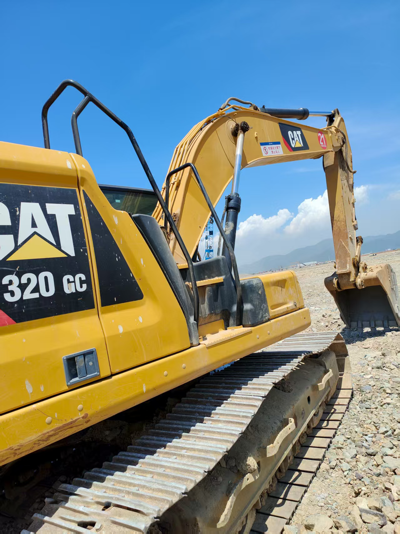 Used Cat 320 GC