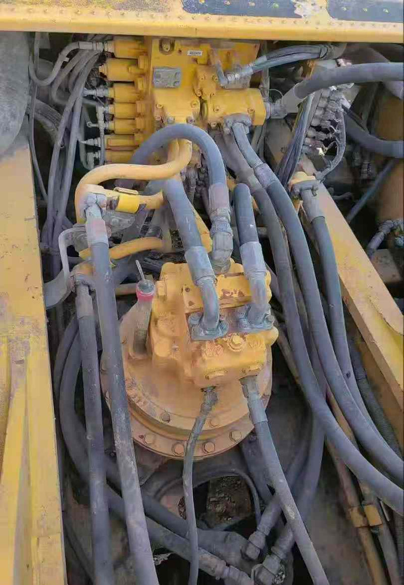 Used Komatsu PC360LC-11