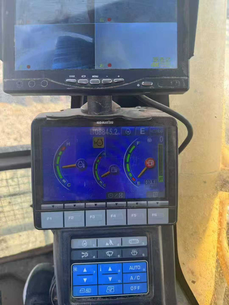 Used Komatsu PC360-8M0