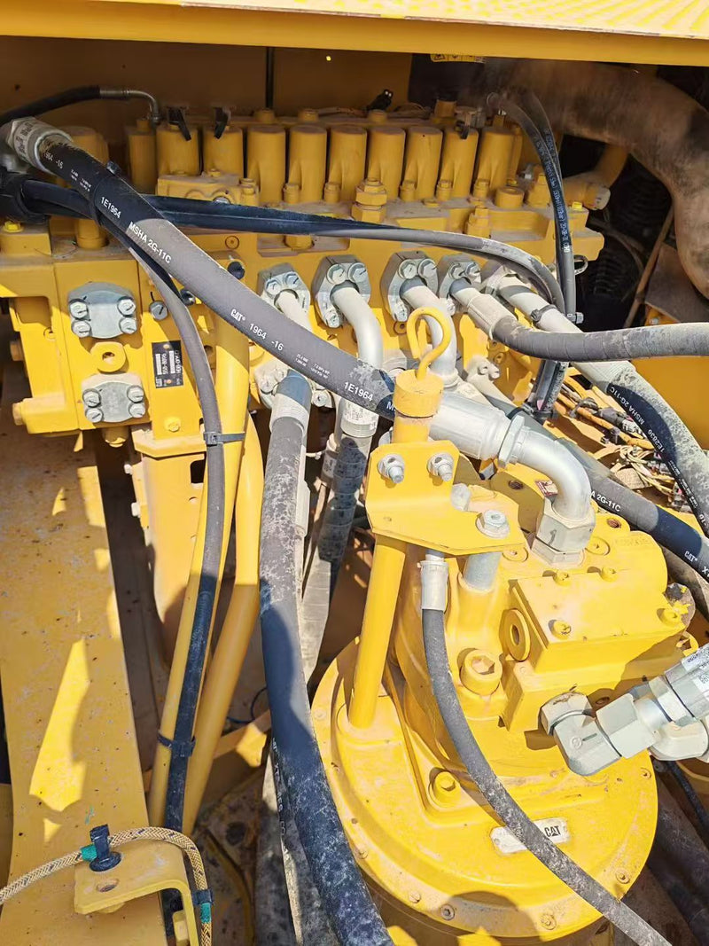 Used Cat 326 GC