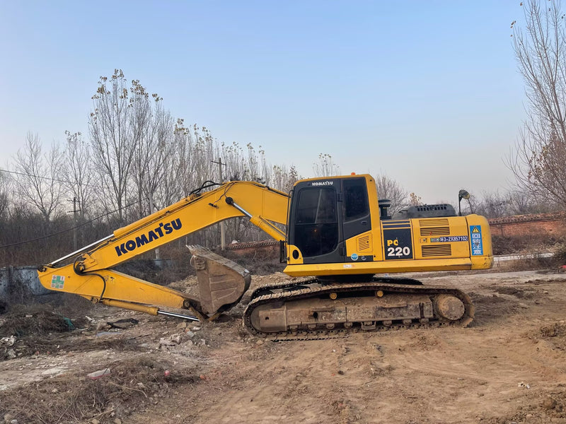 Used Komatsu PC220