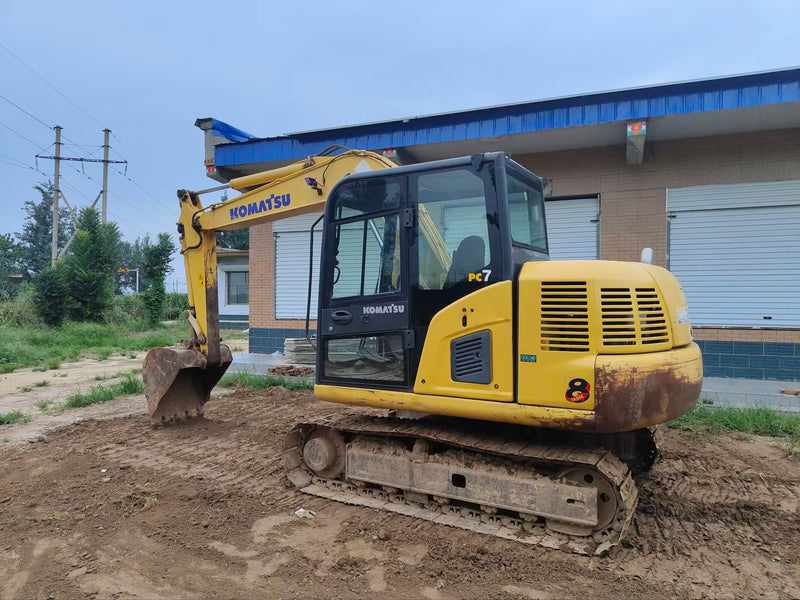 Used Komatsu PC70-8