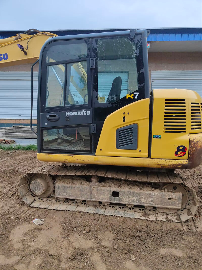 Used Komatsu PC70-8