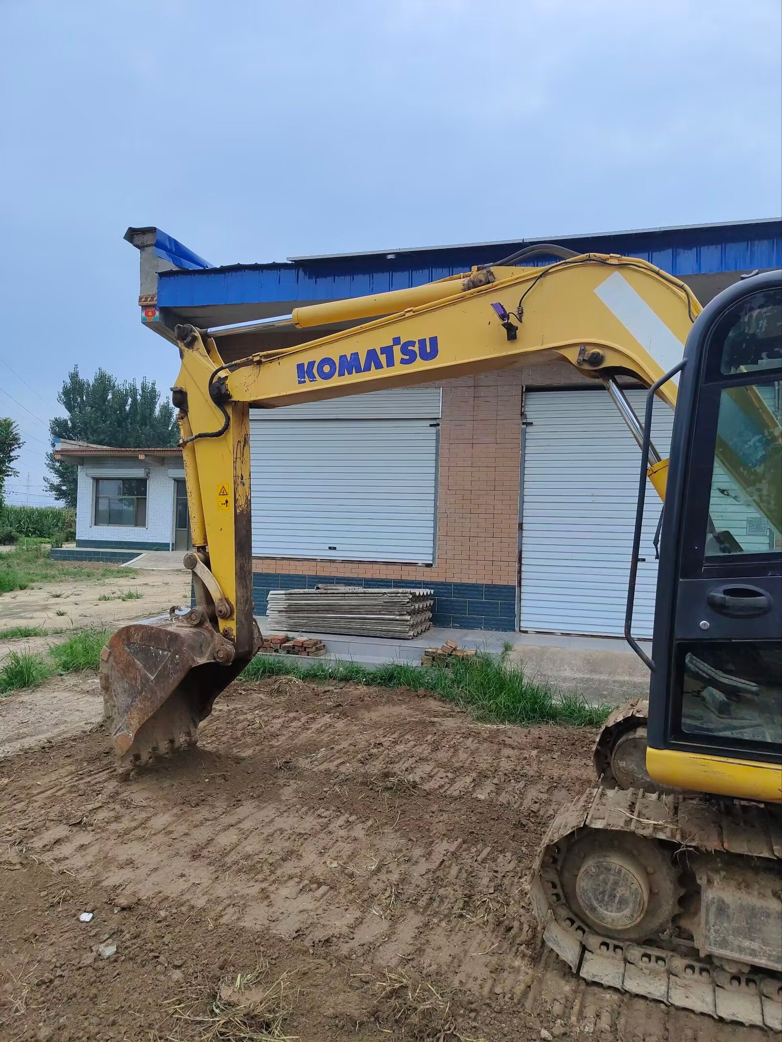 Used Komatsu PC70-8