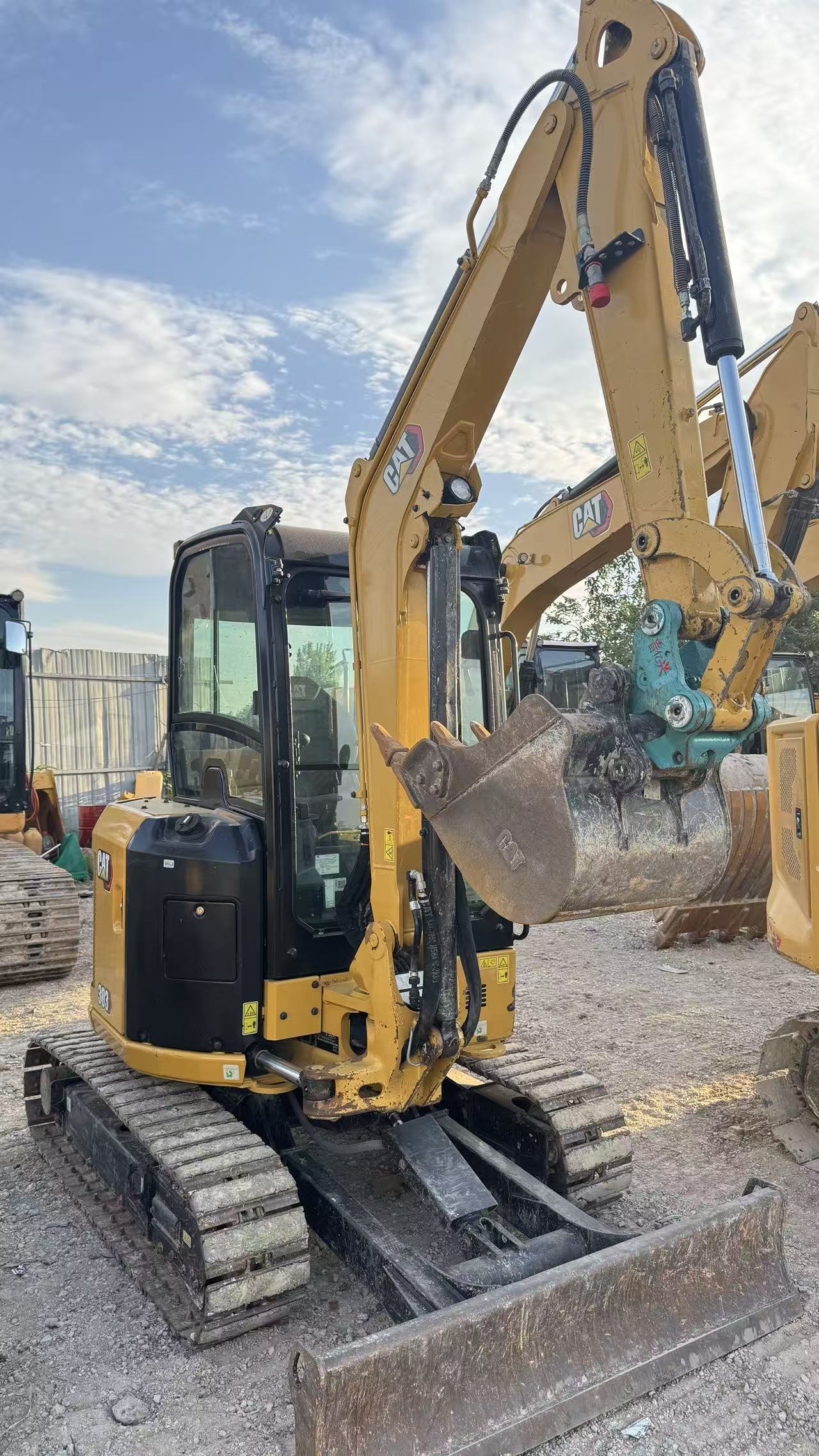 Used CAT 303