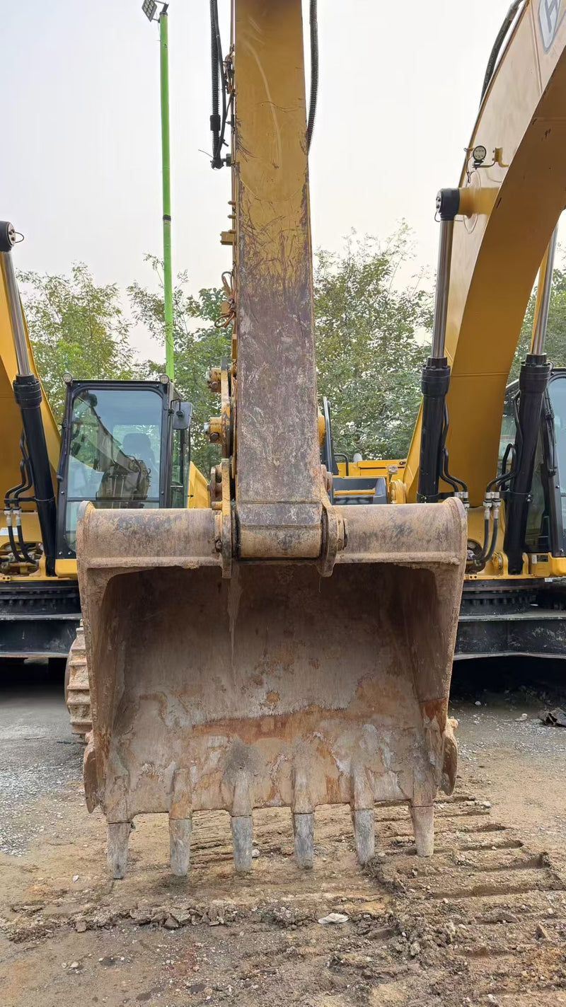 Used CAT 330