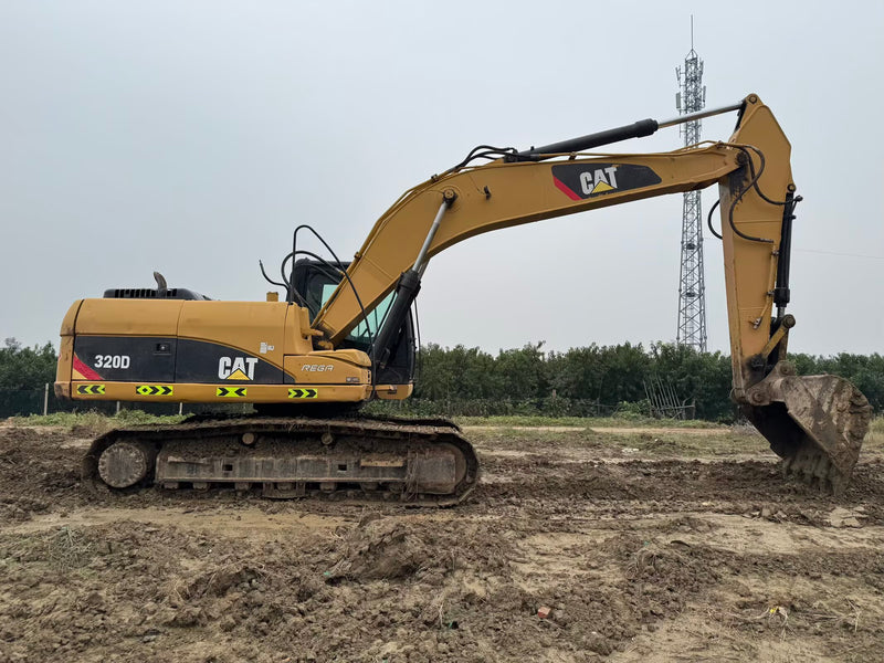 CAT 320D
