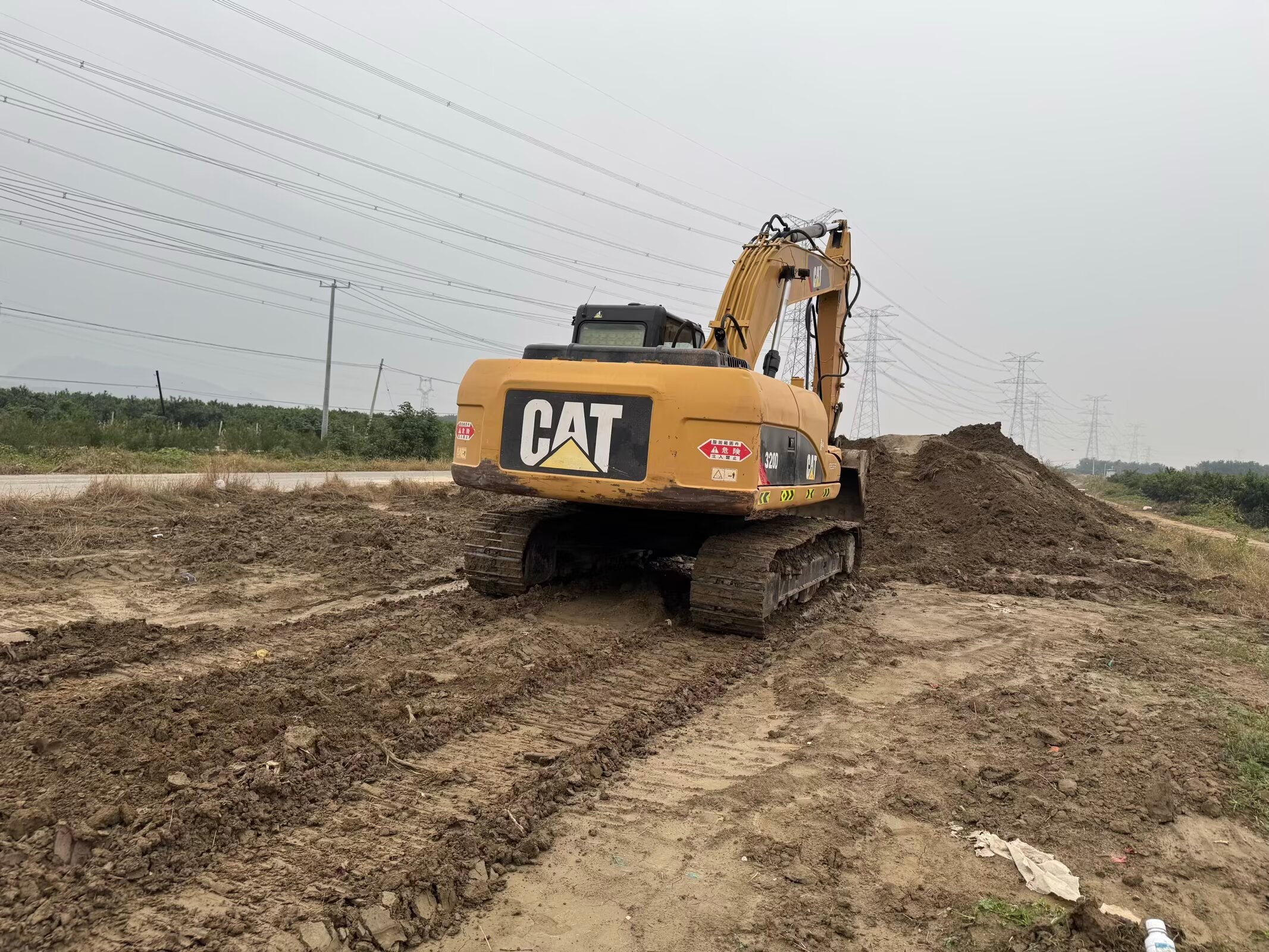 CAT 320D