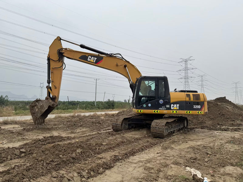 CAT 320D