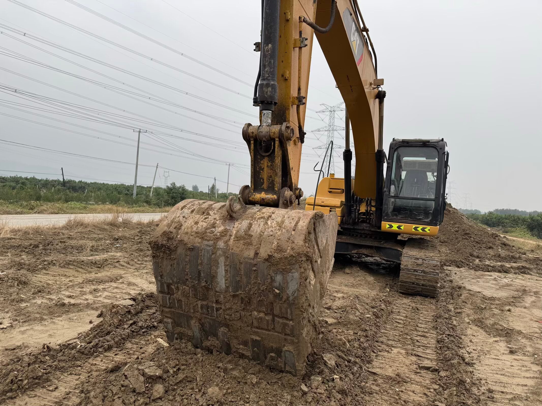 CAT 320D