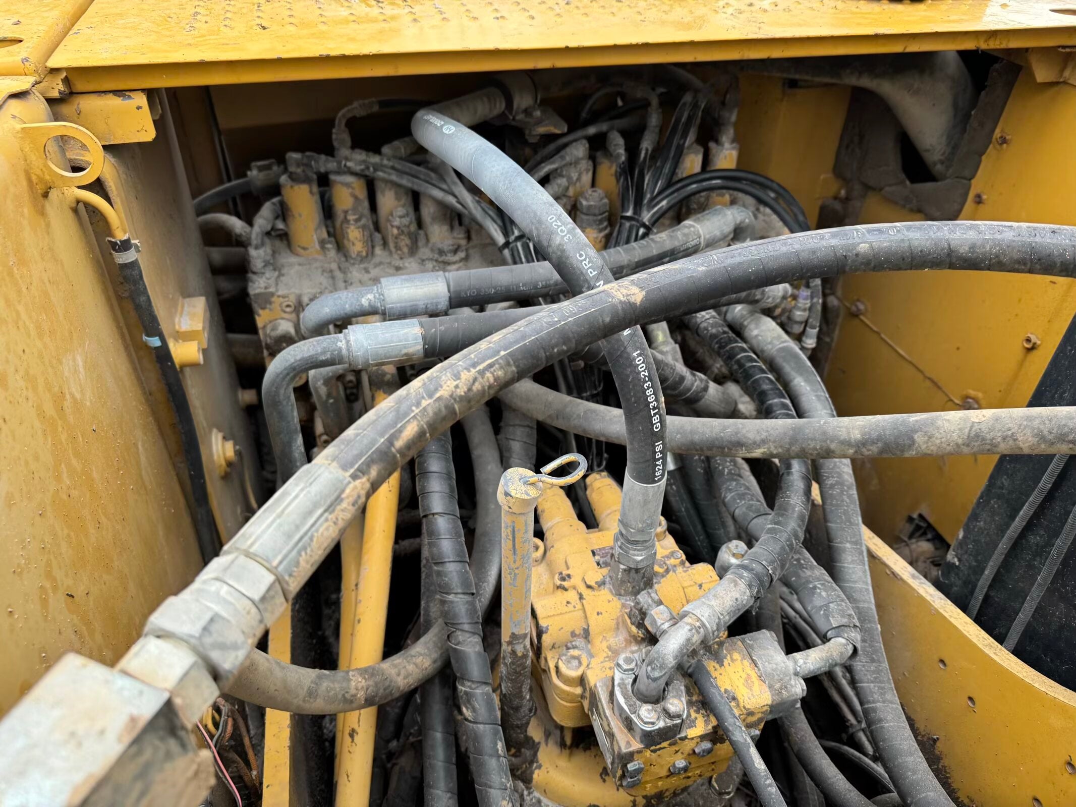 CAT 320D